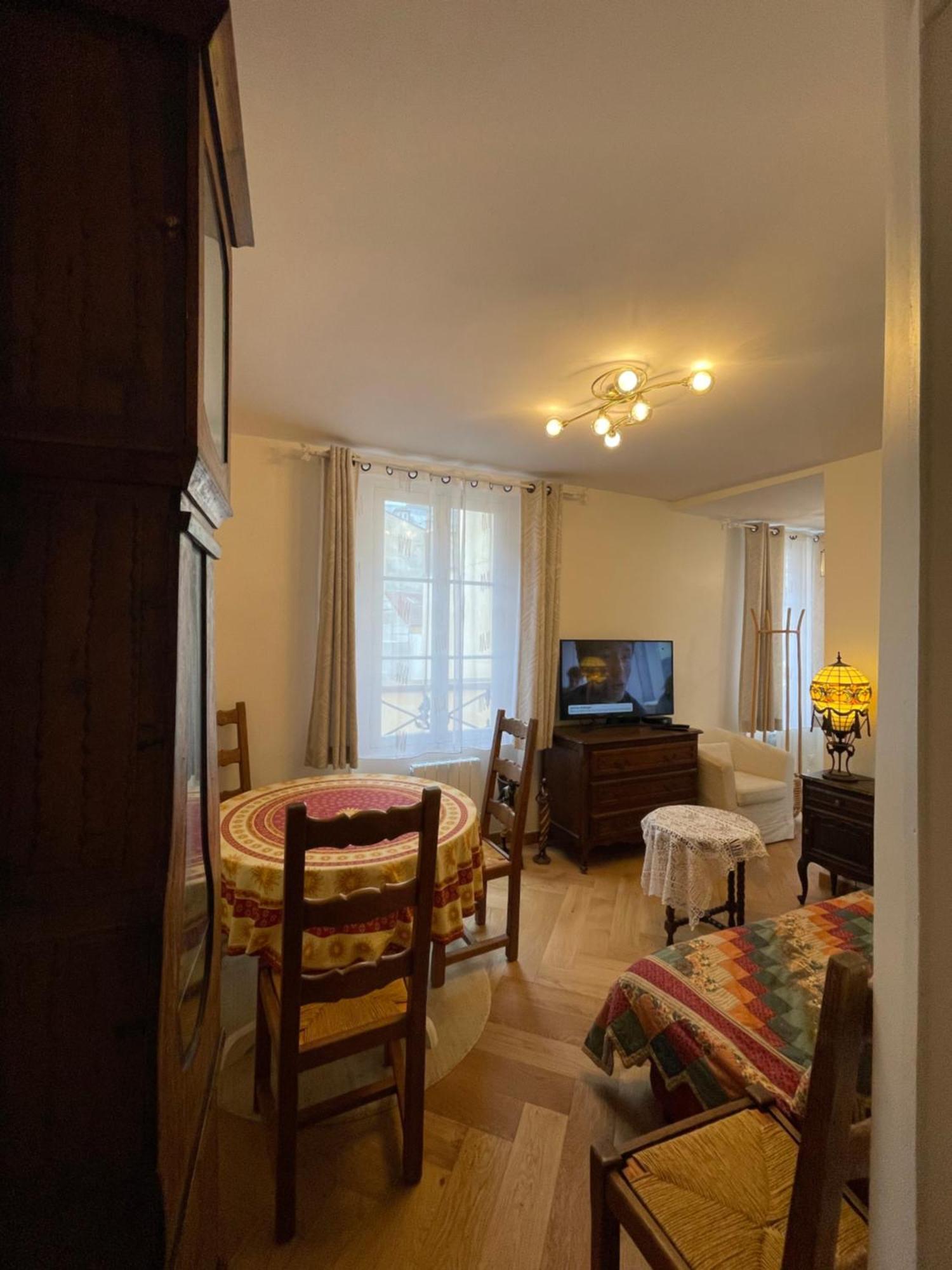 Mimosa Lejlighed Versailles Eksteriør billede